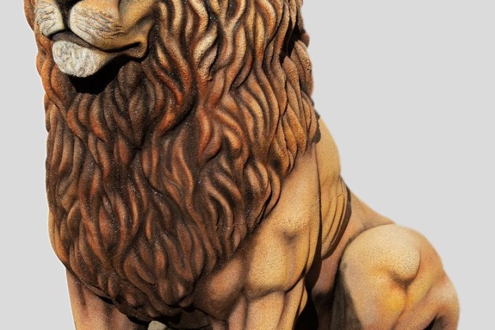 Escultura León – Sculpture lion recyclée | Neusus Urban