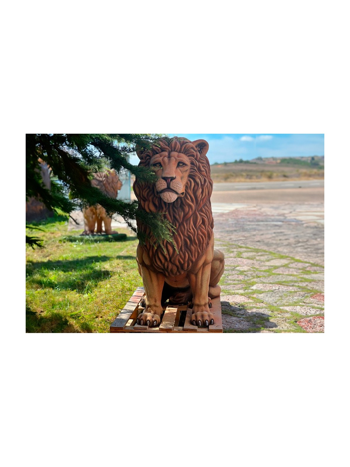 Escultura León – Sculpture lion recyclée | Neusus Urban