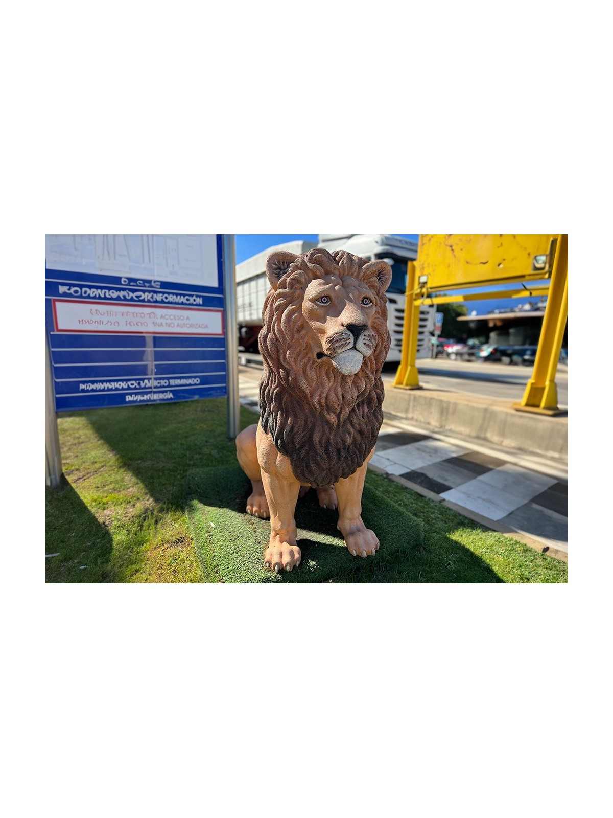 SCULPTURE LEON - NEUSUS URBAN