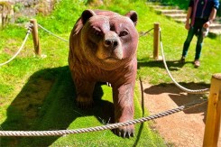 Sculpture ours en caoutchouc recyclé – Neusus Urban