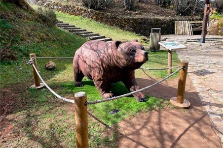 SCULPTURE OURS - NEUSUS URBAN