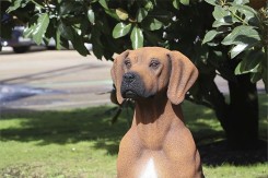 Sculpture Chien Neusus Urban | Déco éco‑responsable