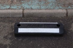 Butoir de parking durable en caoutchouc recyclé – Neusus Urban