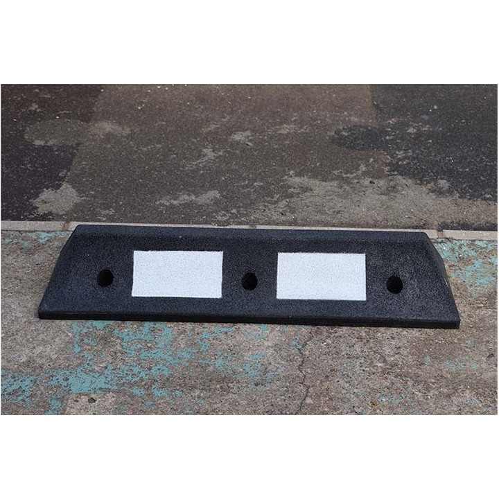 Butoir pour camions robuste en caoutchouc recyclé – NEUSUS URBAN