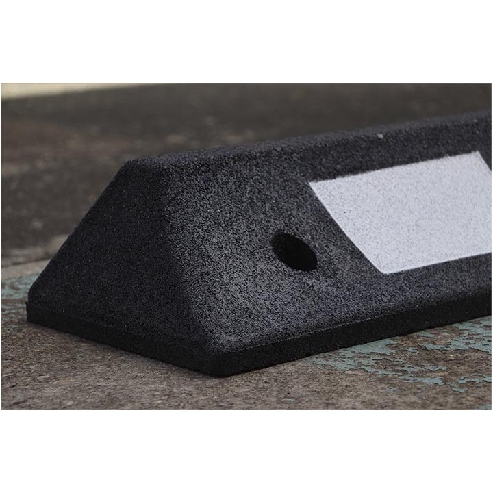 Butoir pour camions robuste en caoutchouc recyclé – NEUSUS URBAN