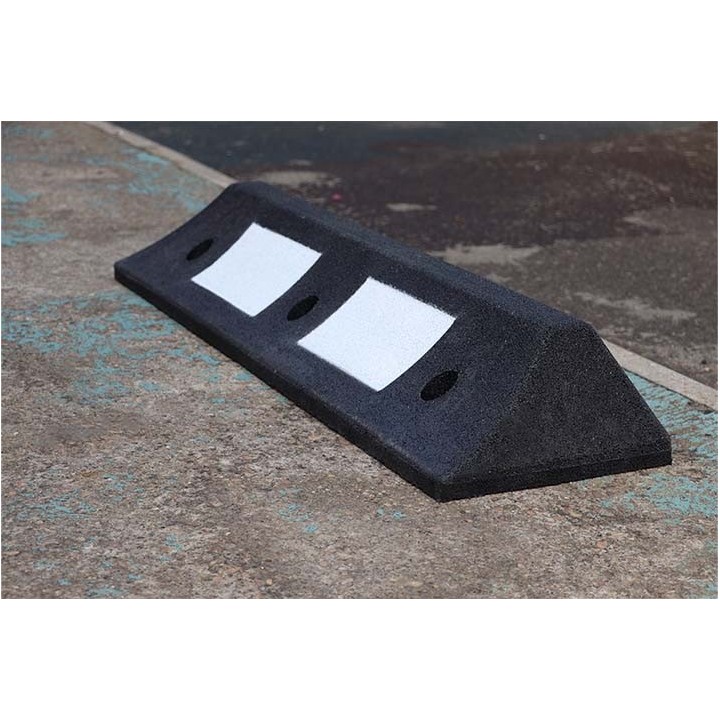 Butoir pour camions robuste en caoutchouc recyclé – NEUSUS URBAN