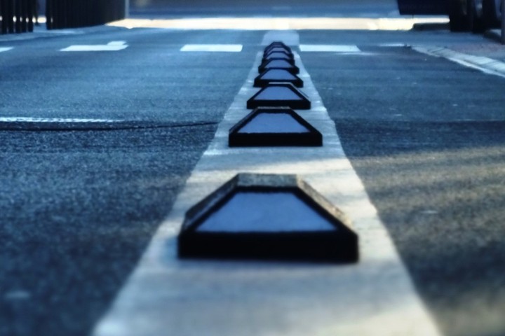 Séparateur de voie sécurisé en caoutchouc recyclé – Neusus Urban