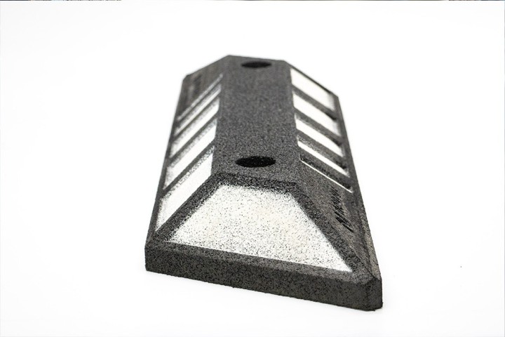 Séparateur de voie sécurisé en caoutchouc recyclé – Neusus Urban