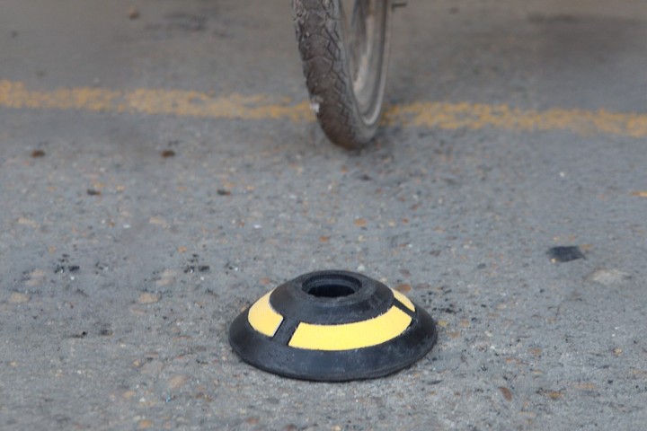 Bornes flexibles durables Neucurve – Neusus Urban