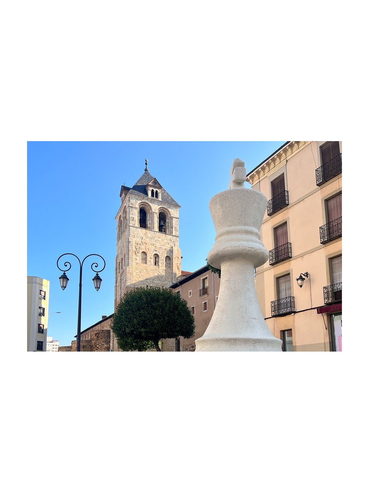 Pion géant échec roi en caoutchouc recyclé – Neusus Urban