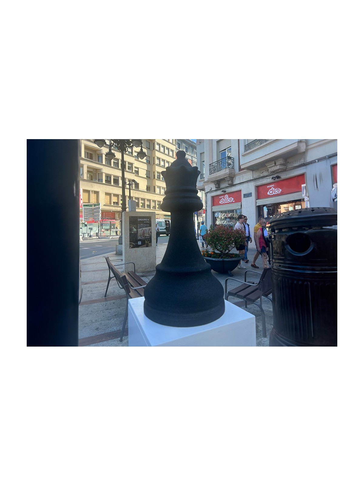 PION D'ECHEC GEANT-DAME