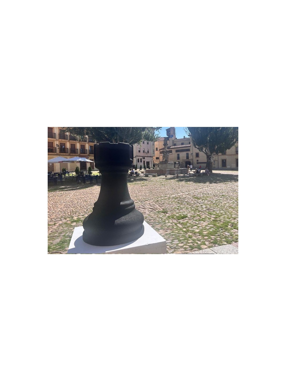 Pièce d’échecs tour XXL – Neusus Urban