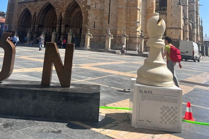 XXL fou décoratif – Élément urbain Neusus Urban