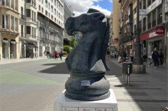 Cavalier géant – élément urbain grand format | Neusus Urban