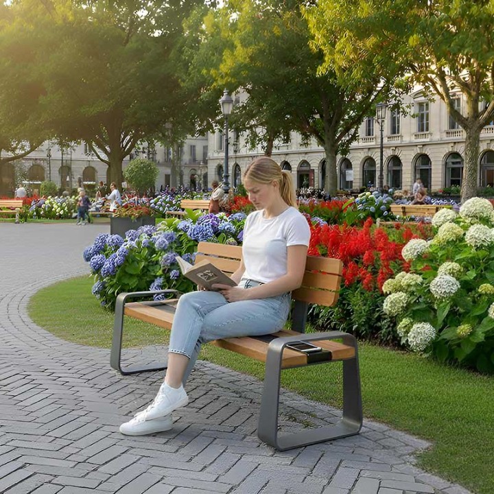 BANC DE VILLE BALI SOLAIRE CONNECTÉ MICROCUBO
BANC EXTÉRIEURE AVEC RECHERCHE SOLAIRE POUR COLLECTIVITÉ