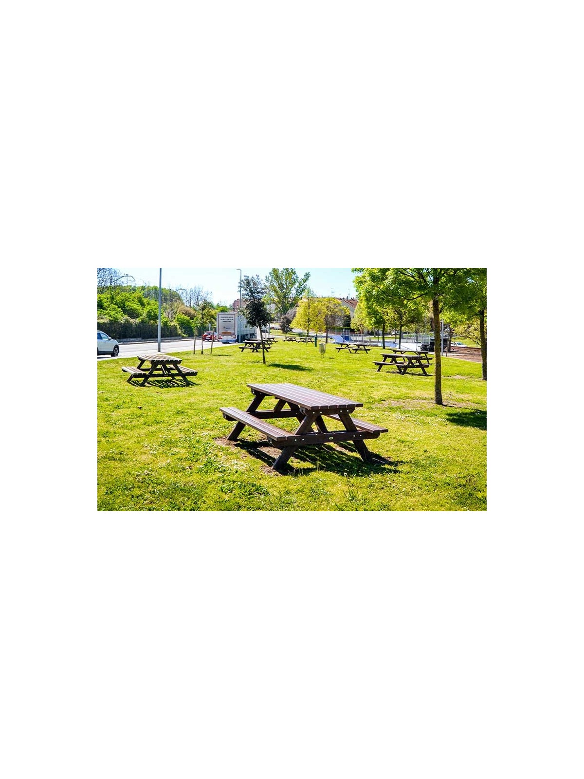 TABLE DE PIQUE NIQUE ÉCOLOGIQUE EN PLASTIQUE RECYCLE
TABLE URBAINE POUR ESPACE PUBLIC EXTERIEUR DE COLLECTIVITÉ