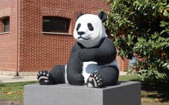 SCULPTURE RECYCLÉ PANDA - NEUSUS URBAN
DÉCORATION EXTÉRIEURE RÉALISTE POUR ZOO ESPACE PUBLIC OU COURS EXTÉRIEURE