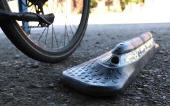 SÉPARATEUR DE VOIE NEUCURVE POLYÉTHYLÈNE RECYCLÉ - NEUSUS URBAN
ÉQUIPEMENT DE SÉCURITÉ URBAINE ÉCOLOGIQUE ET RÉSISTANT