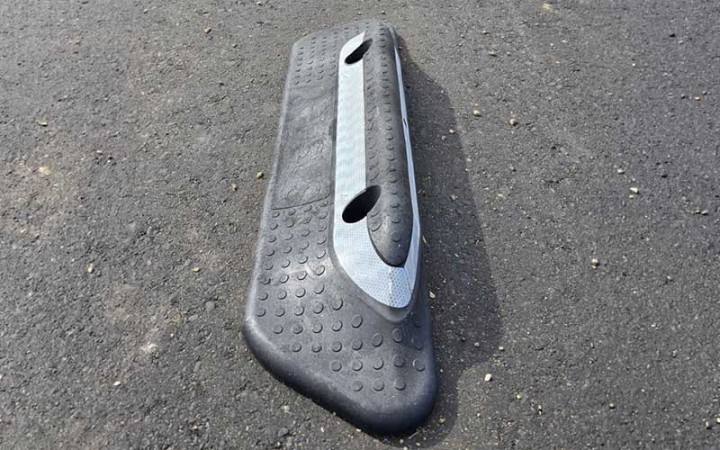 SÉPARATEUR DE VOIE NEUCURVE POLYÉTHYLÈNE RECYCLÉ - NEUSUS URBAN
ÉQUIPEMENT DE SÉCURITÉ URBAINE ÉCOLOGIQUE ET RÉSISTANT