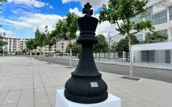 PION D’ÉCHEC GÉANT - ROI PNEU RECYCLÉ POUR ESPACE EXTÉRIEUR URBAIN
JEUX ÉCHEC TAILLE HUMAINE POUR COLLECTIVITÉ