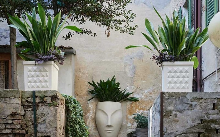 POT CARRÉ MODERNE DESIGN DIAMANTE INSPIRATION PALAZZO DEI DIAMANTI
POT DE FLEUR DESIGN ITALIEN HAUT DE GAMME ELLEMURA