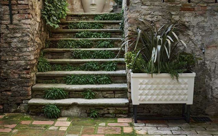 POT RECTANGLE HAUT DE GAMME DIAMANTE DESIGN PALAZZO DEI DIAMANTI
POT DE FLEUR ECOLOGIQUE AVEC RESINE RECYCLABLE