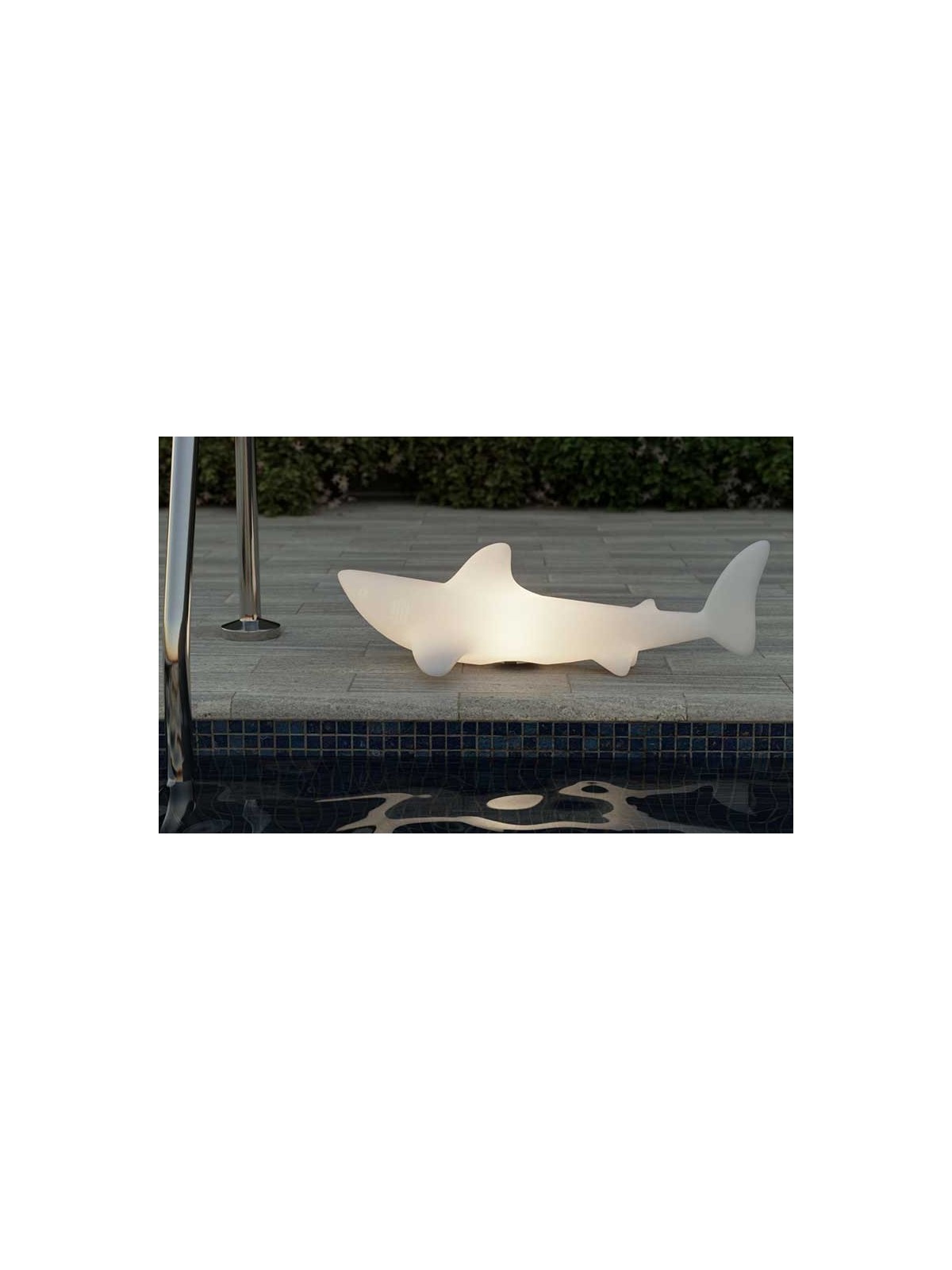 Lampe requin BOBB design pour architectes et décorateurs