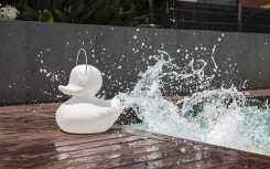 LAMPE DESIGN XXL DUCK DUCK MEGA GOODNIGHT LIGHT, PIÈCE ICONIQUE POUR AMÉNAGEMENT EXTÉRIEUR HAUT DE GAMME