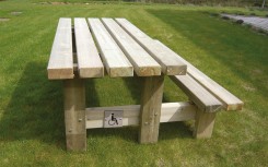 Table pique nique exterieur en bois VALONNE PMR 2 m mobilier urbain