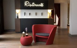 FAUTEUIL RAP SLIDE – FAUTEUILS CONFORTS EN MOBILIER DESIGN POUR INTÉRIEUR ET EXTÉRIEUR