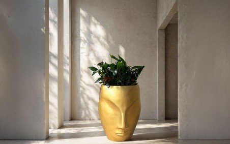 POT DESIGN MODERNE UNIQUE ELLEMURA
DECORATION CULTURELLE ITALIENNE POUR PROFESSIONNELS