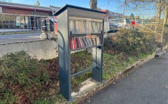 Boîte à livres acier POITIERS pour collectivité Mobilier urbain CELONA