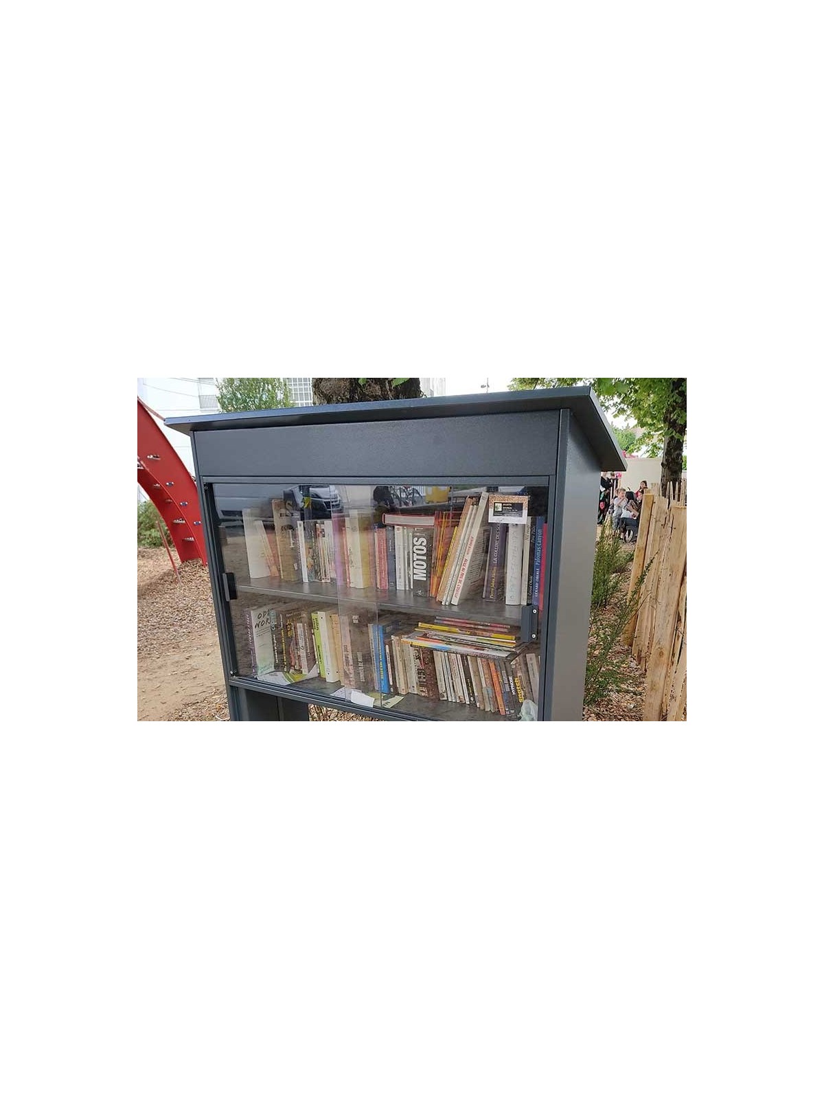 Boîte à livres acier POITIERS pour collectivité Mobilier urbain CELONA