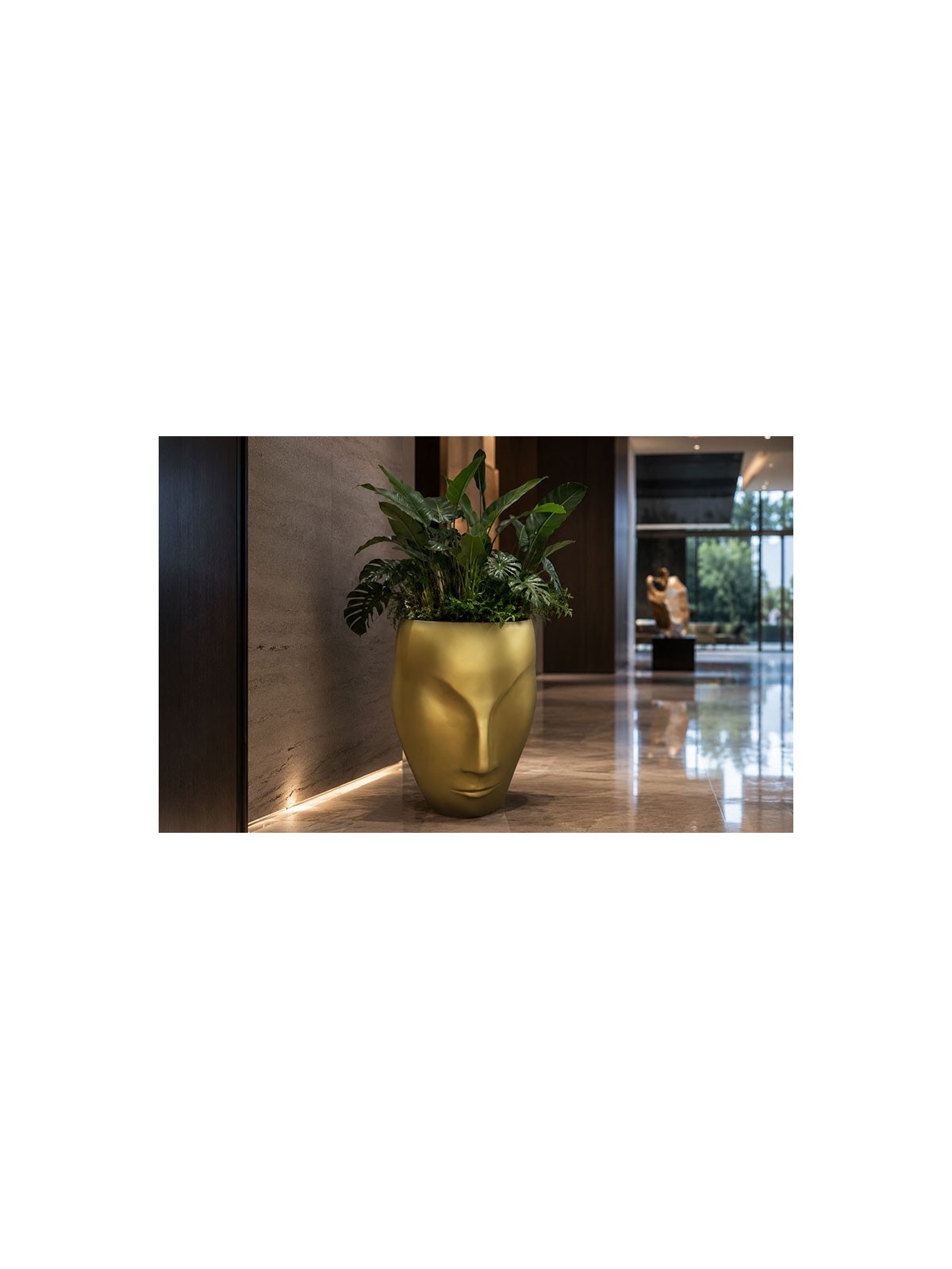 POT DESIGN MODERNE UNIQUE ELLEMURA
DECORATION CULTURELLE ITALIENNE POUR PROFESSIONNELS