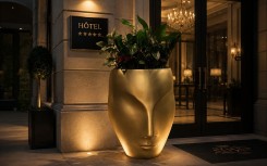 Pot moderne CONSTANTIN, Jardinière design signature culturel italien