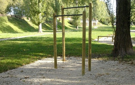 PARCOURS DE SANTÉ BARRES ASYMETRIQUES EN BOIS POUR PARC ET COLLECTIVITÉ
JEUX EXTÉRIEURS POUR JARDIN PUBLIC
