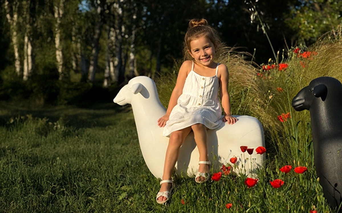 mouton design deco exterieur enfant