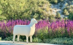 Statue mouton design Siège extérieur décoratif et ludique pour jardin