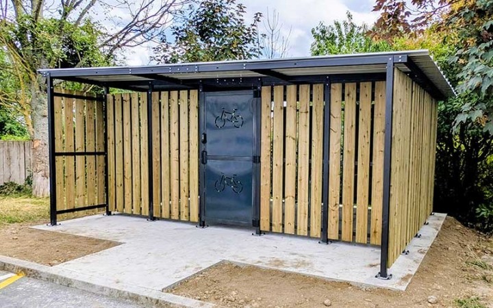 Abri vélo sécurisé Stanley 5 x 5 m collectivités et entreprises
Abri vélo collectif un parking à vélos sécurisé en espace public