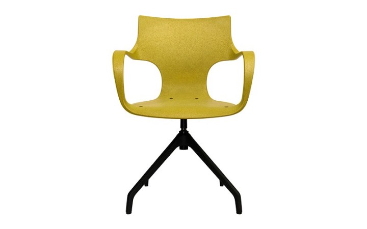 Chaise design Stilfibra Erbi Chami avec coque en fibres de camomille et base en polyamide noir