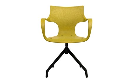 Chaise design Stilfibra Erbi Chami avec coque en fibres de camomille et base en polyamide noir