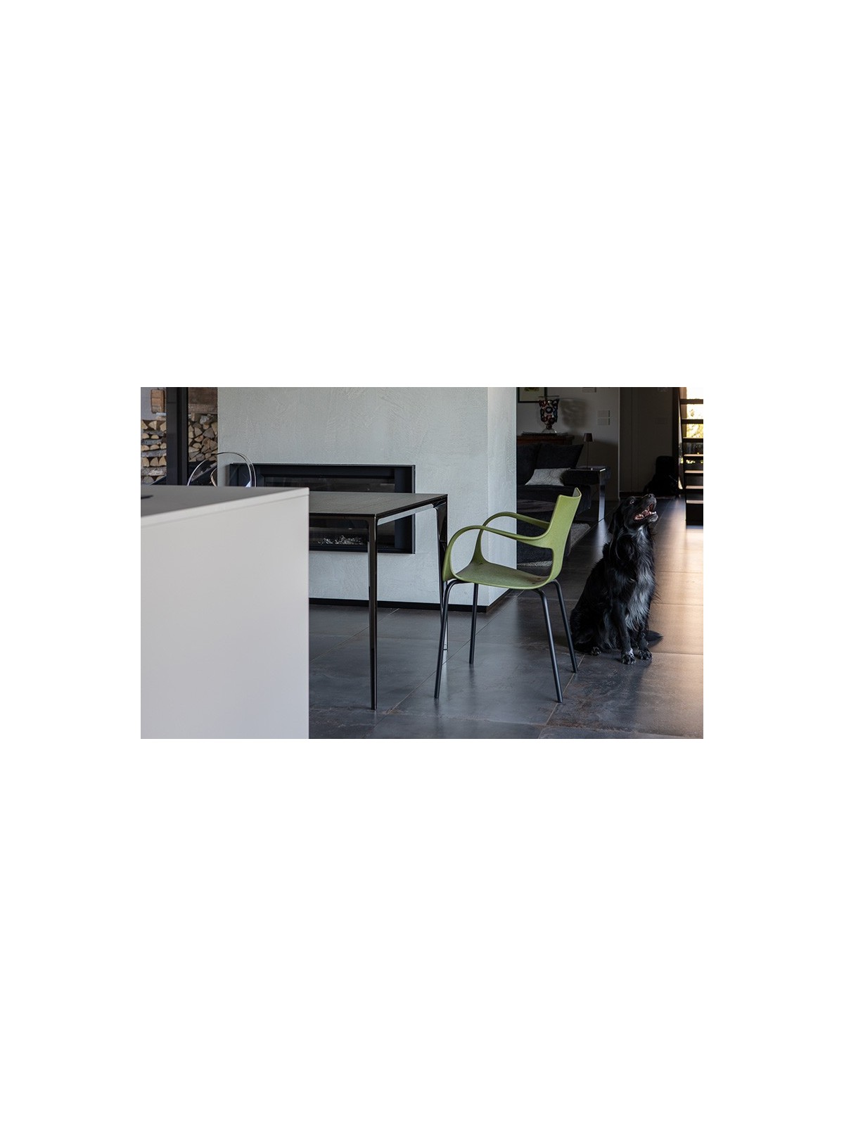 CHAISE ERBI MISKI STILFIBRA AVEC PIÈTEMENT ACIER – FIBRES DE MISCANTHUS ET POLYPROPYLÈNE RECYCLÉ