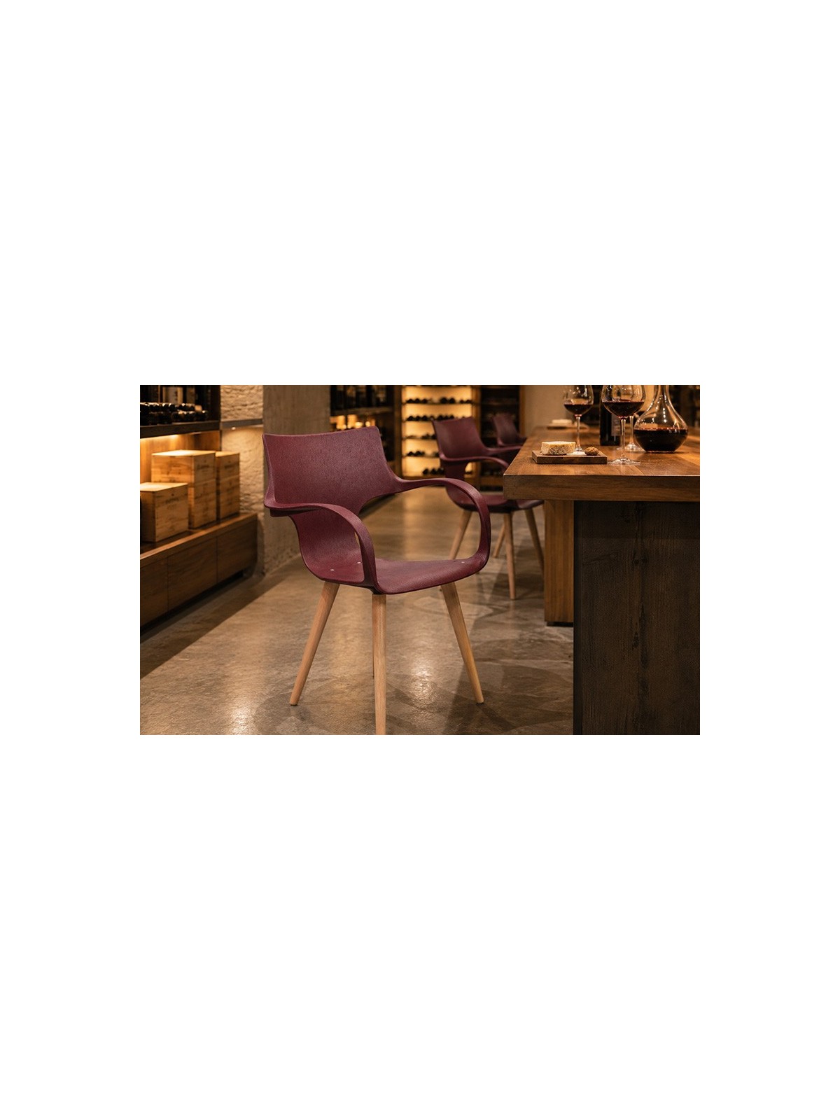 MOBILIER RSE POUR ENTREPRISE – CHAISE ERBI WINI STILFIBRA AVEC STRUCTURE ACIER ET PIÉTEMENT BOIS