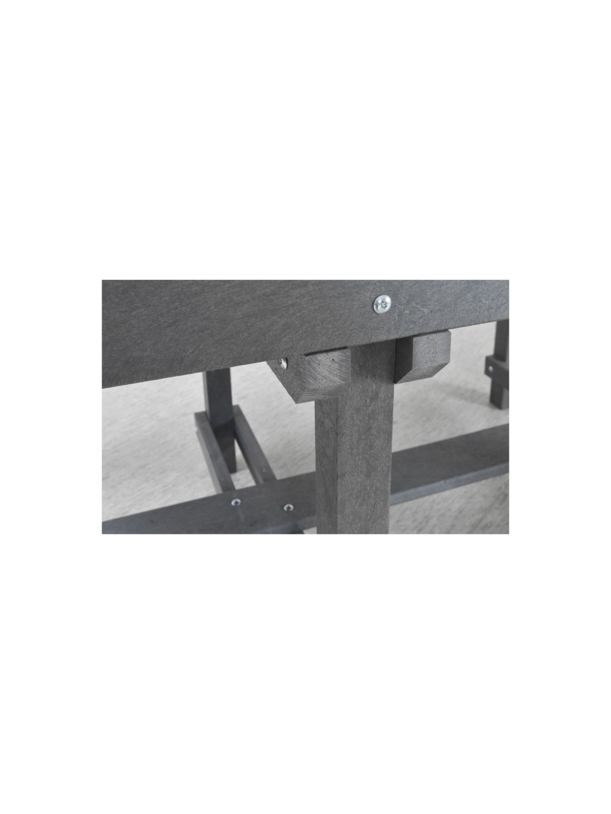 DÉTAIL TABLE DE JARDINAGE PLASTIQUE RECYCLE