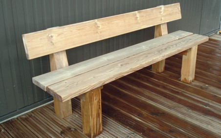 BANC EN BOIS OTIS POUR COLLECTIVITÉ ET MUNICIPALITÉ
MOBILIER URBAIN EN PIN MATIÈRE NATUREL