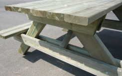 TABLE PIQUE NIQUE EN BOIS MANOSQUE
TABLE DE PIQUE NIQUE EXTERIEUR POUR ESPACE PUBLIC