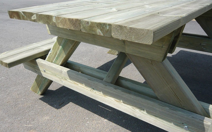 TABLE PIQUE NIQUE EN BOIS MANOSQUE
TABLE DE PIQUE NIQUE EXTERIEUR POUR ESPACE PUBLIC