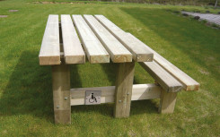 TABLE PIQUE NIQUE VALONNE PMR