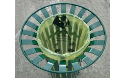 CORBEILLE EN ACIER TULIPE PLATS 25 mm AVEC PORTE-SAC
POUBELLE EXTERIEUR ESPACE URBAIN TULIPE