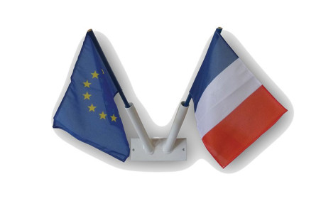 LOT SUPPORT MURAL + 2 DRAPEAUX